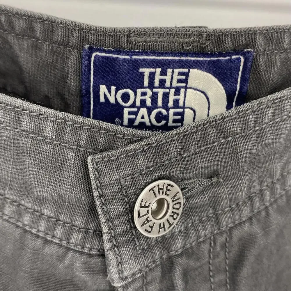 The North Face Men's Dark Gray Cargo Shorts - Men's size 34